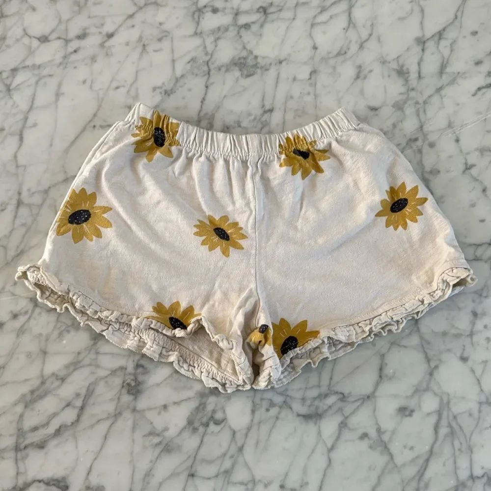 Zara Daisy Ruffle Short Sz 6/7